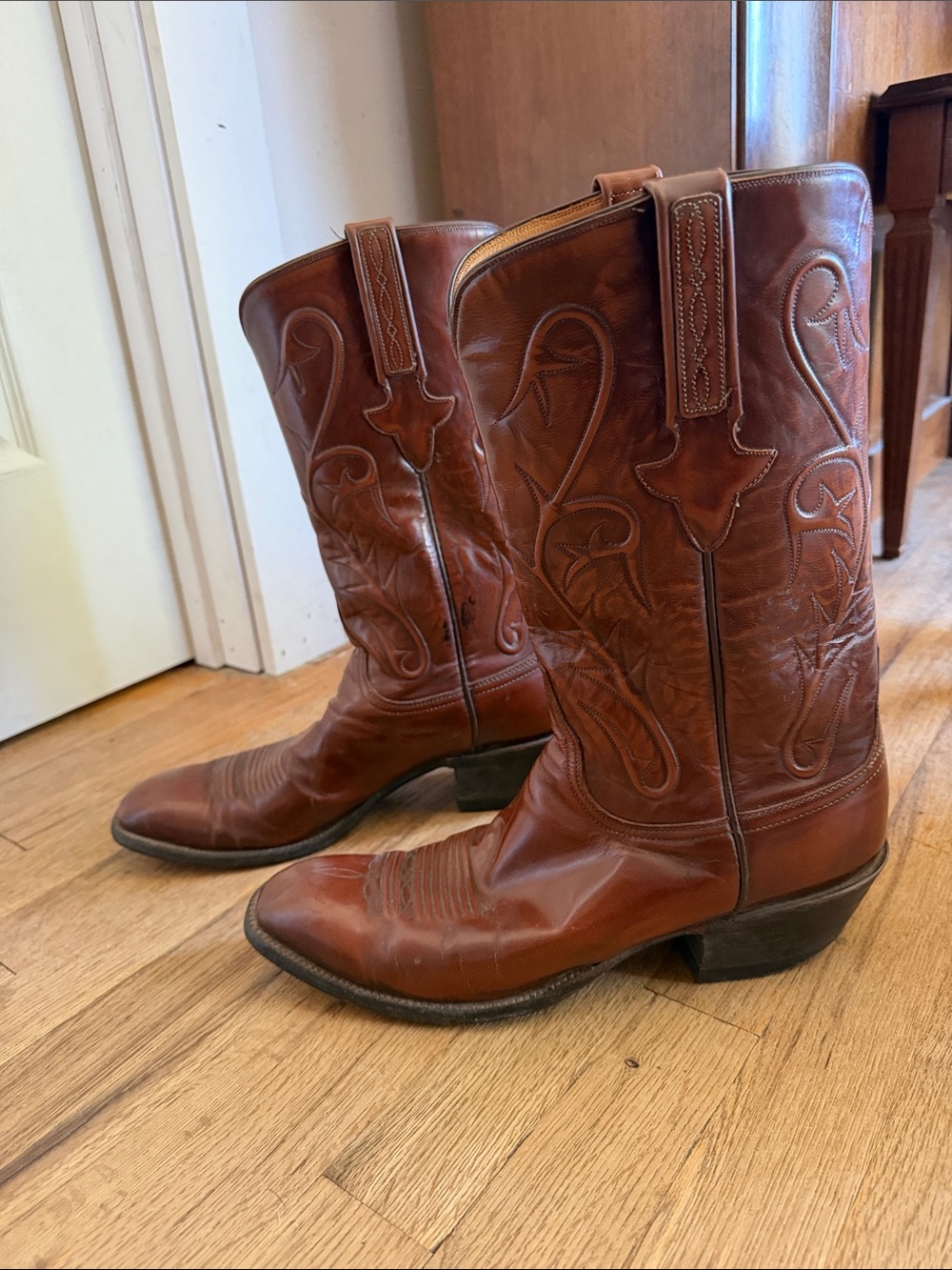 VTG Lucchese Classics Brown Leather Cowboy Boots Mid-Calf Western Stitching 12